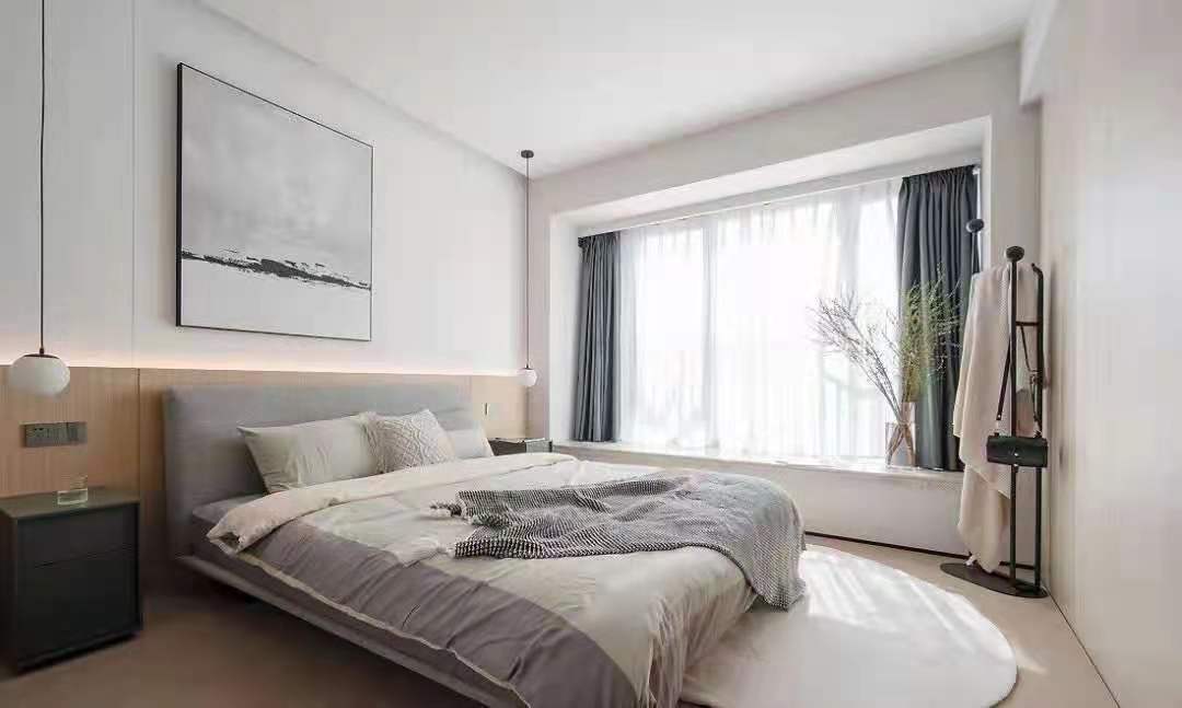 自然舒適的木飾面, 溫柔色調(diào)的軟裝，讓整個空間更具治愈感和親和力，加上生活的煙火氣，安靜而溫馨，平淡而簡單。 (5).jpg